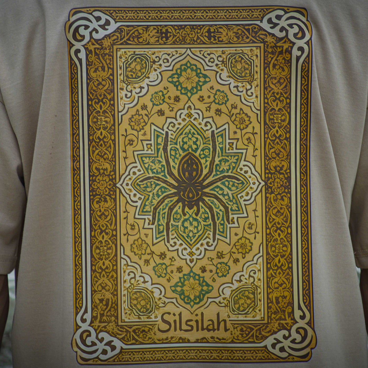 ~Desi Spider - Oversize T shirt